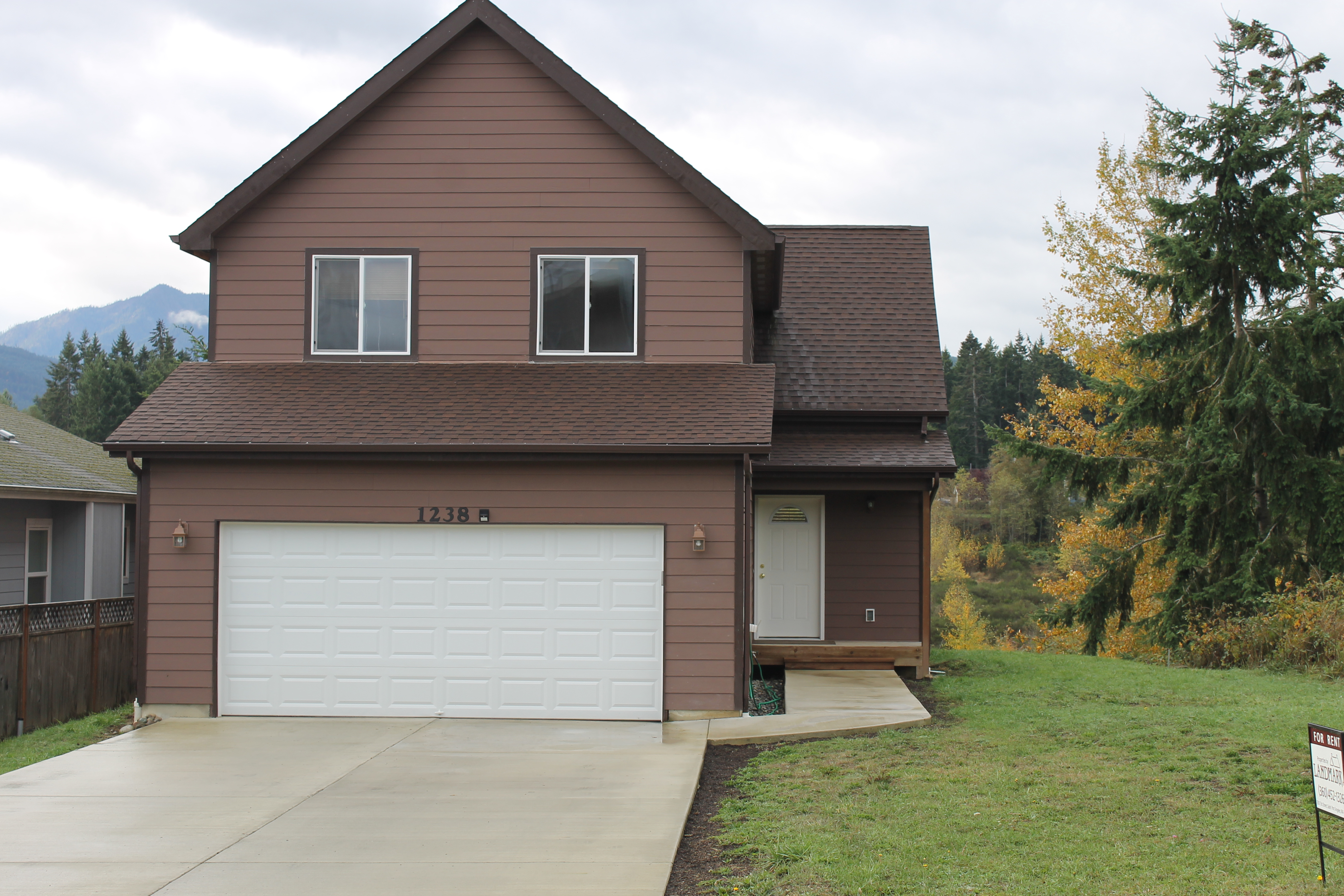 1238 West 12th Street, Port Angeles, WA 98363