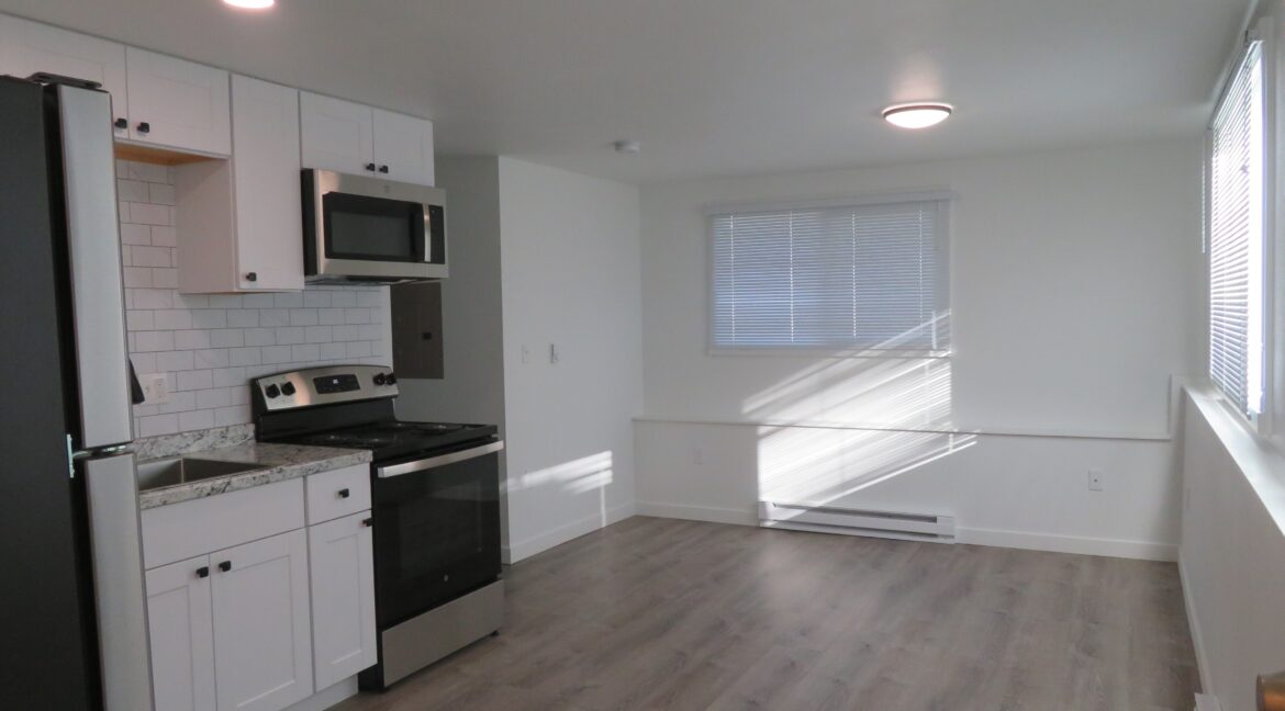 210 n eunice#12.livinga