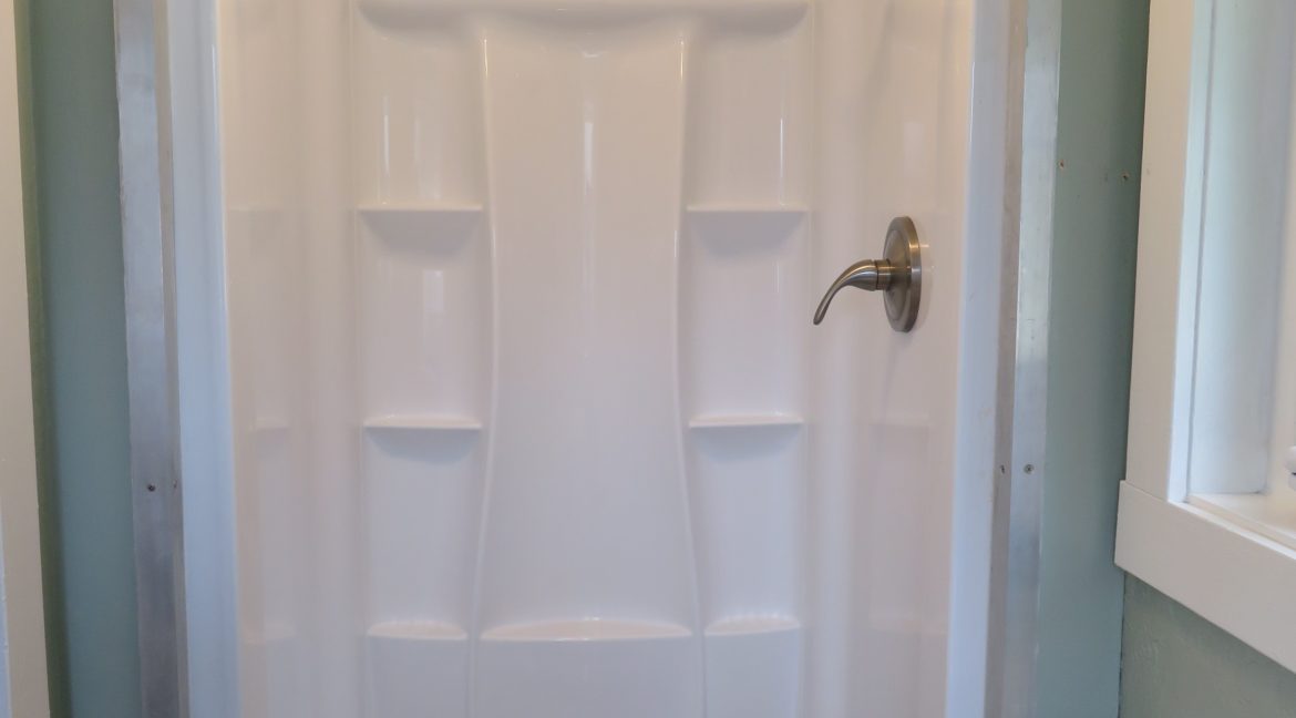 4105 s bean.bathroom2