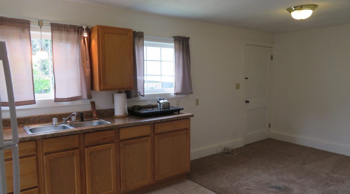 4105 s bean.kitchen2