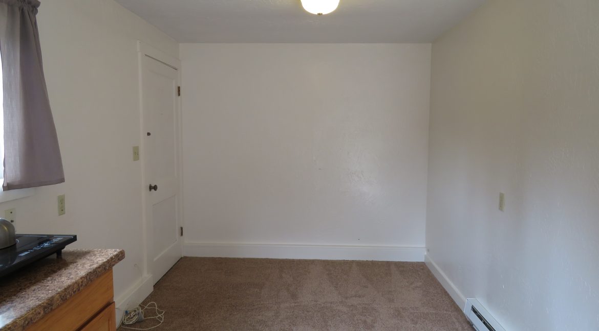 4105 s bean.livingroom1