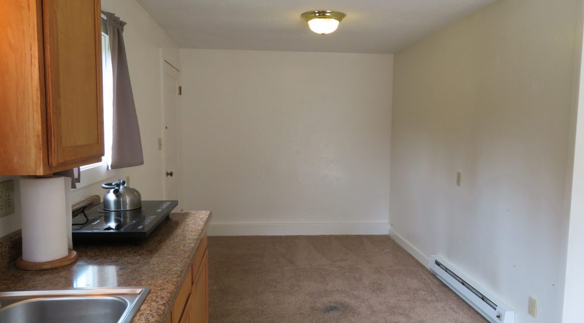 4105 s bean.livingroom2
