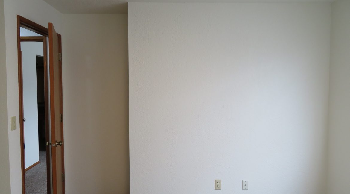 306efront7.2ndbedroome