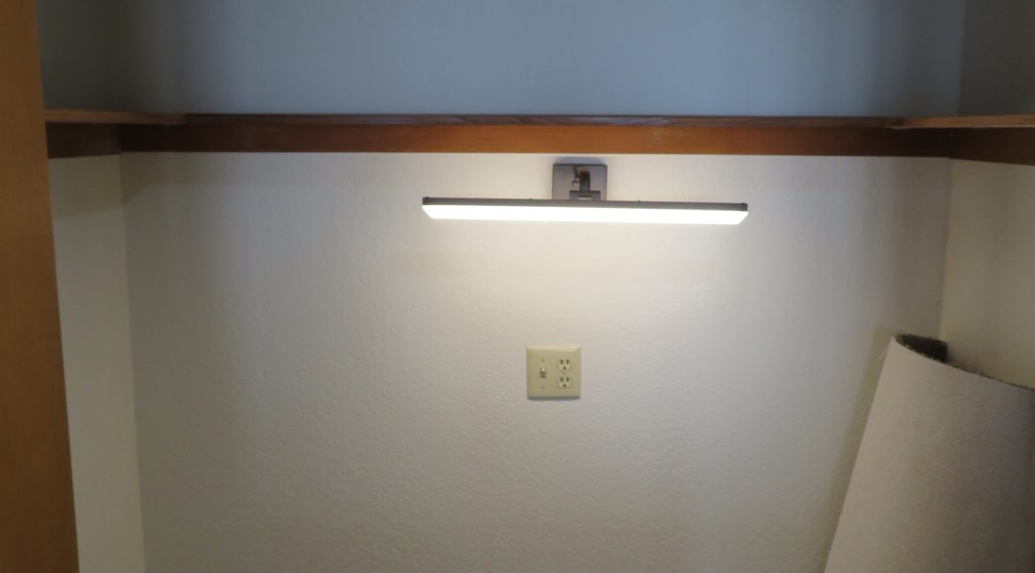 306efront7.deskcloset