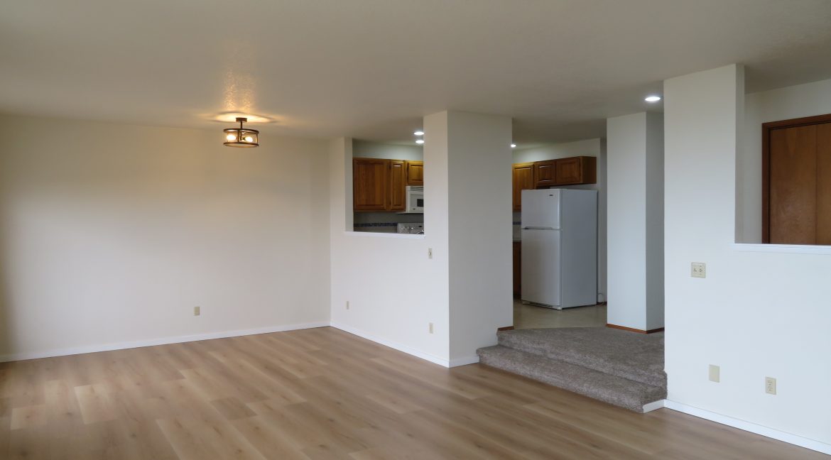 306efront7.dining&kitchena