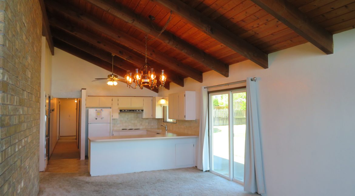 710 elizabeth.diningb